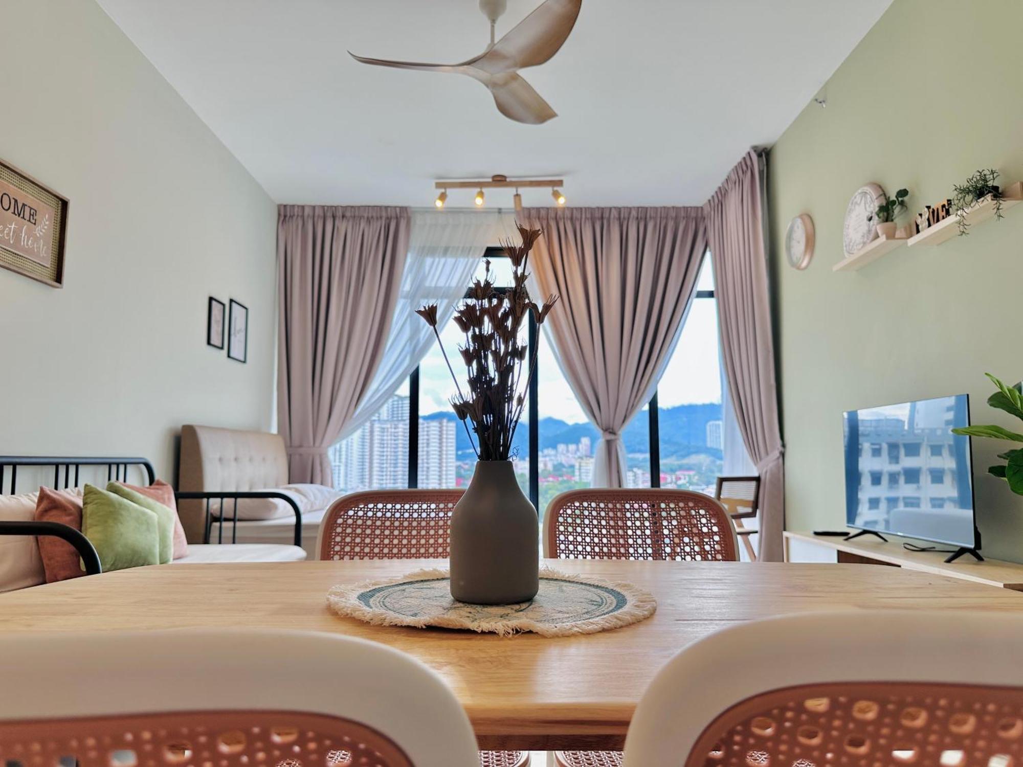 2Br Luxury Rooftop Swimming Pook Homestay@Georgetown@10Pax - 无敌美景两房民宿 المظهر الخارجي الصورة